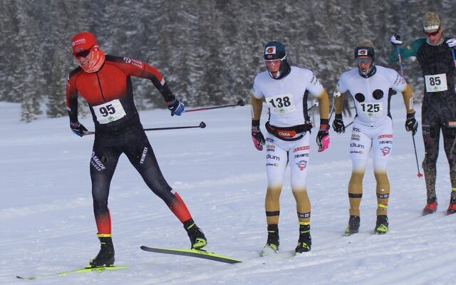 Ski Classics-vinner Johan Hoel vant Sjusjøen Skimarathon, Hedmarks nest største turrenn i 2024 med vel 425 deltakere. (Foto: Rolf Bakken)