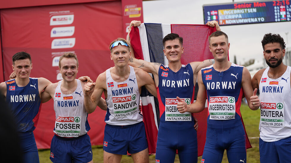 Det norske herrelaget i seniorklassen (fra venstre etter ): Magnus Thuc Myhre, Kasper Fosser, Fredrik sandvik, Filip Ingebrigtsen, Jakob Ingebrigtsen og Jacob Boutera. (Alle foto: Einar Børve)