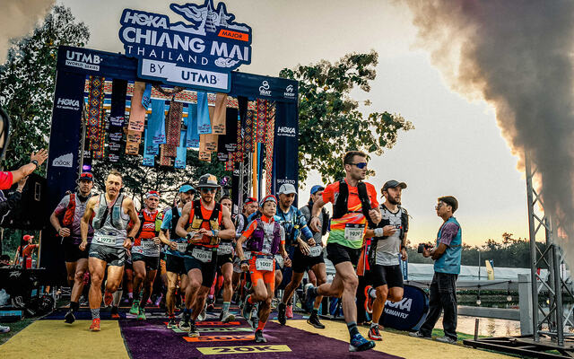 Starten for UTMB-løpet Chiang Mai Thailand 2024. (Foto: arrangøren)