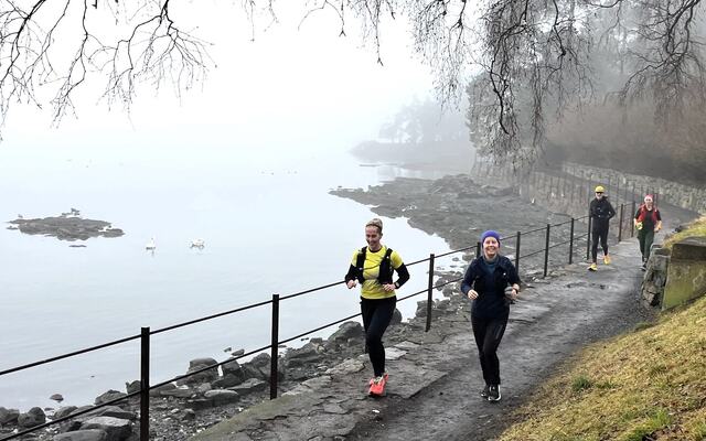 Det var bart og fint underlag i hele løypa, men litt yr i lufta. (Foto: Løblabbet)
