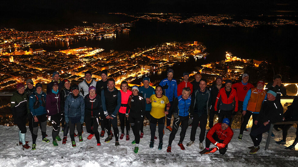 Målgang i Fløyenkarusellen gir deg denne utsikten over Bergen. (Foto: Arne Dag Myking)