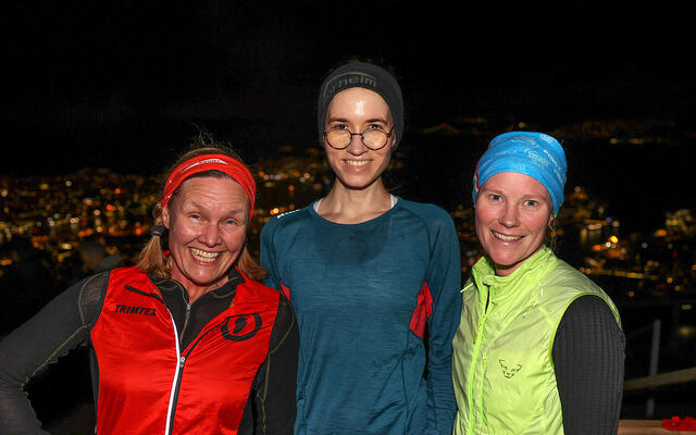 Caroline Christie, Lisbeth Malm og Katrine Villumsen var de tre raskeste kvinner opp til Fløyen. (Alle foto: Arne Dag Myking)
