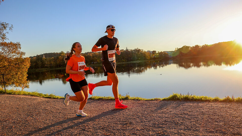 Løypen i Åsane Løpskarusell går i en fast trasé rundt Liavatnet i Åsane. Men det er ikke alltid at det er så fint vær som her, i september i fjor. (Foto: Arne Dag Myking)