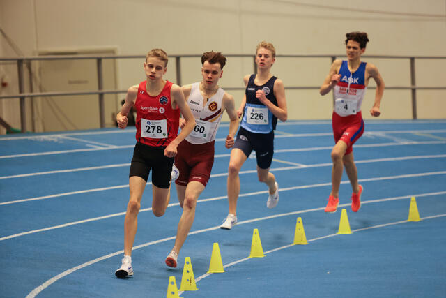 Den mest spennende duellen så vi i 17-årsklassen, der Martin Sølvberg Tjelle tok en stor drajobb i tet, foran Christian Magnus Lothe Hitland. (Foto: Martin Hauge-Nilsen)