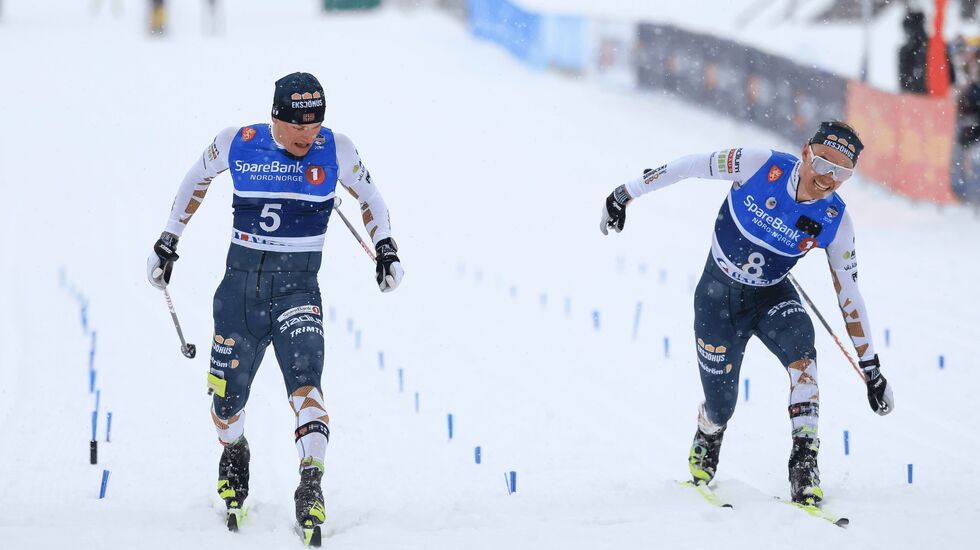 Eirk Sverdrup Augdal vinner spurten med diagonalgåing de siste meterene. (Foto: Manzoni/NordicFocus)