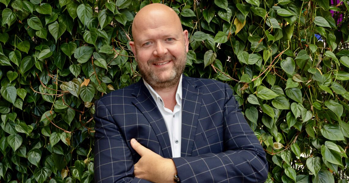 Øystein Tønnesen gjennomførte en casestudie med et internasjonalt teknologiselskap, der det ble tydelig at bevissthet rundt arbeidsformer i ulike faser av den kreative prosessen kan være avgjørende for et vellykket resultat. (Foto: Hanna Hoel Røen)