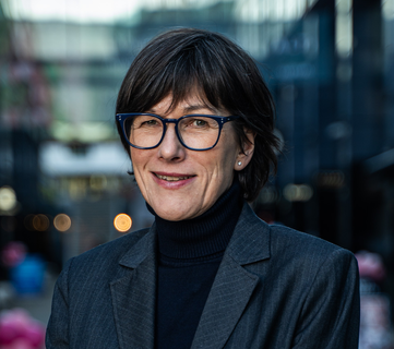 Følelsen av manglende innflytelse kan tappe ledere for energi og motivasjon. Kristin Dille peker på behovet for mer snakkbarhet og handlingsrom i arbeidslivet.(Foto: Andreas Strøm)
