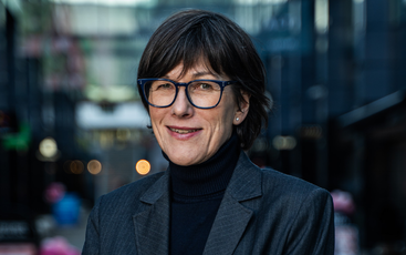 Følelsen av manglende innflytelse kan tappe ledere for energi og motivasjon. Kristin Dille peker på behovet for mer snakkbarhet og handlingsrom i arbeidslivet.(Foto: Andreas Strøm)
