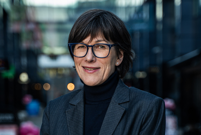 Følelsen av manglende innflytelse kan tappe ledere for energi og motivasjon. Kristin Dille peker på behovet for mer snakkbarhet og handlingsrom i arbeidslivet.(Foto: Andreas Strøm)