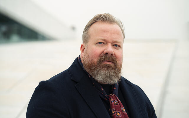 Ole Asbjørn Ness er en allsidig kar som holder både hjernen og kroppen i god trim. (Foto: Vigmostad Bjørke forlag)
