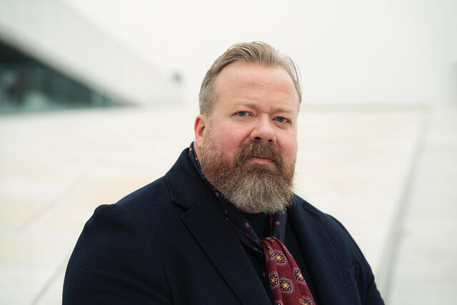 Ole Asbjørn Ness er en allsidig kar som holder både hjernen og kroppen i god trim. (Foto: Vigmostad Bjørke forlag)