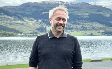 «Evnen til å se hele mennesket kan i siste instans avgjøre om organisasjonen lykkes eller feiler.»(Fotograf: Åsmund Aarsand)