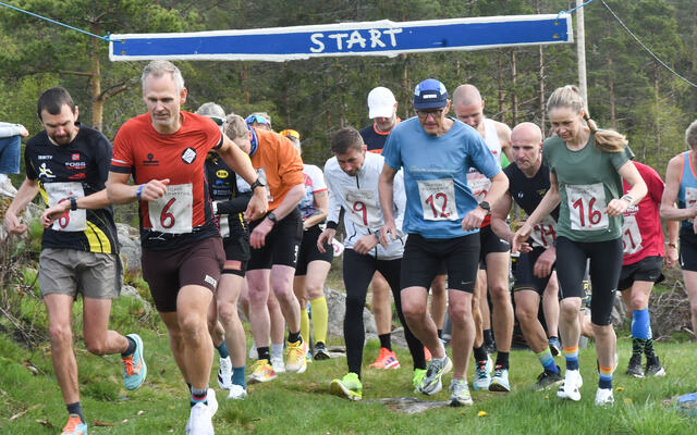 Starten går for Steinsland bygdemaraton 2025. (Foto: Ola Bjerkevoll/Agderposten)