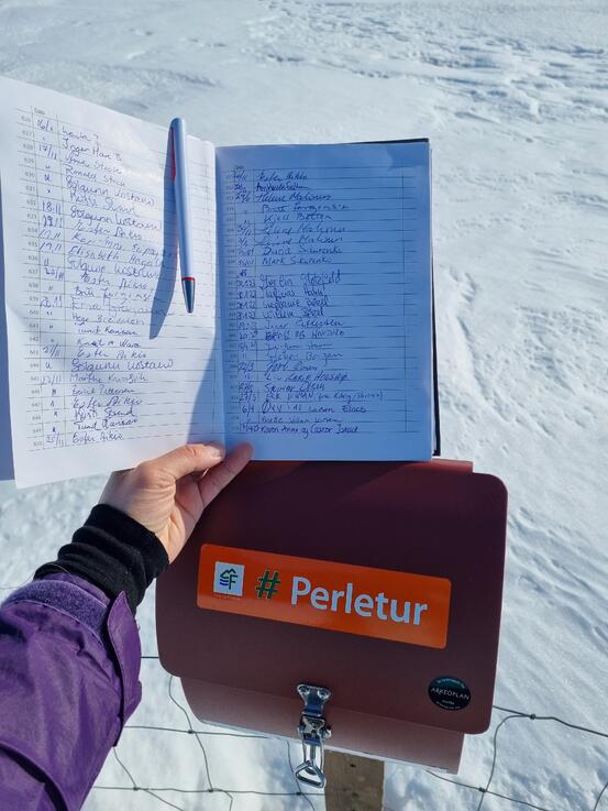 På bildet: Perleturbok fra Vadsøya.