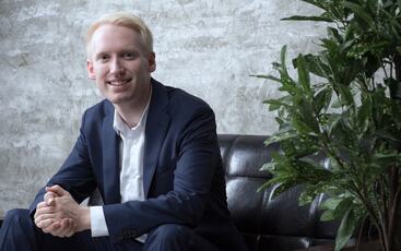 Læring skjer ikke bare i kursrom – men i hverdagen, når mennesker får dele, utforske og vokse sammen. (Foto: Ofu Yu )