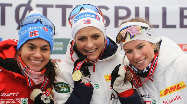Treningen til de beste norske kondisjonsutøverne presenteres i en ny studie. På bildet ser vi Heidi Weng, Therese Johaug og Kristine Austgulen Fosnæs. (Foto: Rolf Bakken)