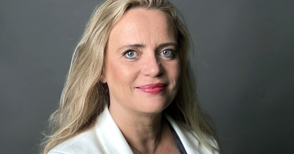 Gode ledere forteller ikke bare hva som skal gjøres – de forteller historier som får medarbeiderne til å finne svarene selv, sier psykolog og historieforteller Hilde Johanne Aafoss. (Foto: Kristoffer Sandven) Gode ledere forteller ikke bare hva som skal gjøres – de forteller historier som får medarbeiderne til å finne svarene selv, sier psykolog og historieforteller Hilde Johanne Aafoss. (Foto: Kristoffer Sandven)