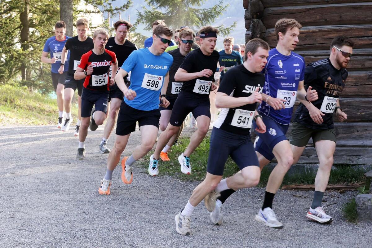 Fortsatt første startpulje. Her ser vi Håvard Solås Taugbøl (602), Leif Christian Tallaksen (39), Christoffer Rügaer (541), Vegars Skrede (497), Sondre Midtsveen Aa (598) og Halvor Melbø (554).