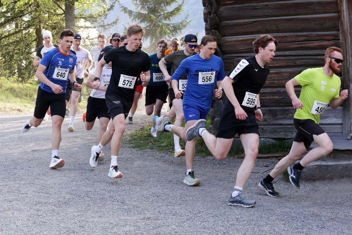 Fortsatt første startpulje, Torjus Kristian Bakken (450), Peder Stalenget (599), Sivert Raddum Skaug (556), Kim Gjøran Sørensen (578) og Noah Nylund (640).