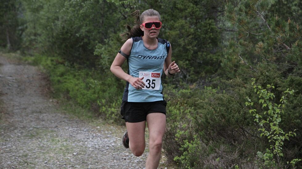 Her ser vi romsdalingen Anna Bruseth fra løpet i 2024. Foto: Helge Fuglseth
