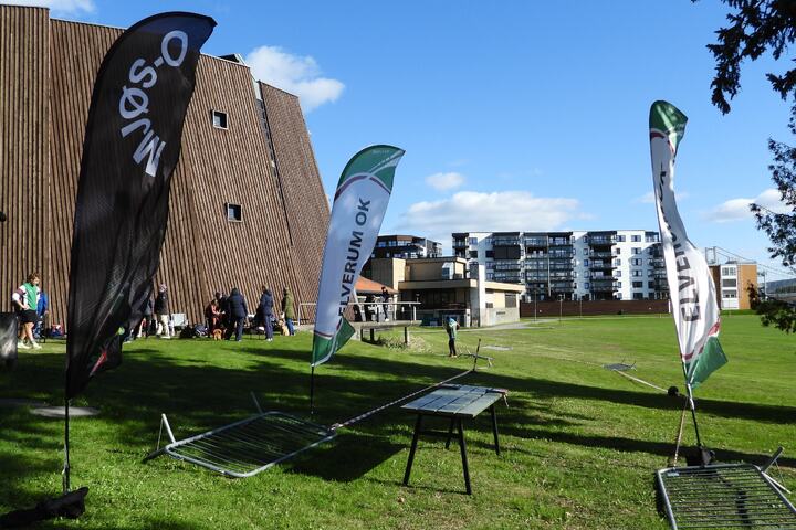 Samlingsplass og mål ved Kommunehuset Folkvang.