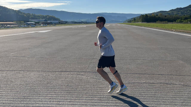 Nå kan du være med og løpe på flystripa på Notodden. Løpet 5K TAKEOFF arrangeres 24. mai. (Foto: arrangøren)