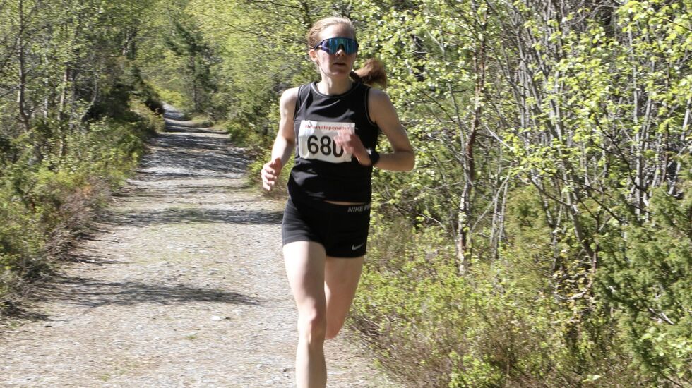 Janne Elin Vatnaland deltar på det meste og er i god framgang. I dag vant hun Eikenosa Opp på ny rekord