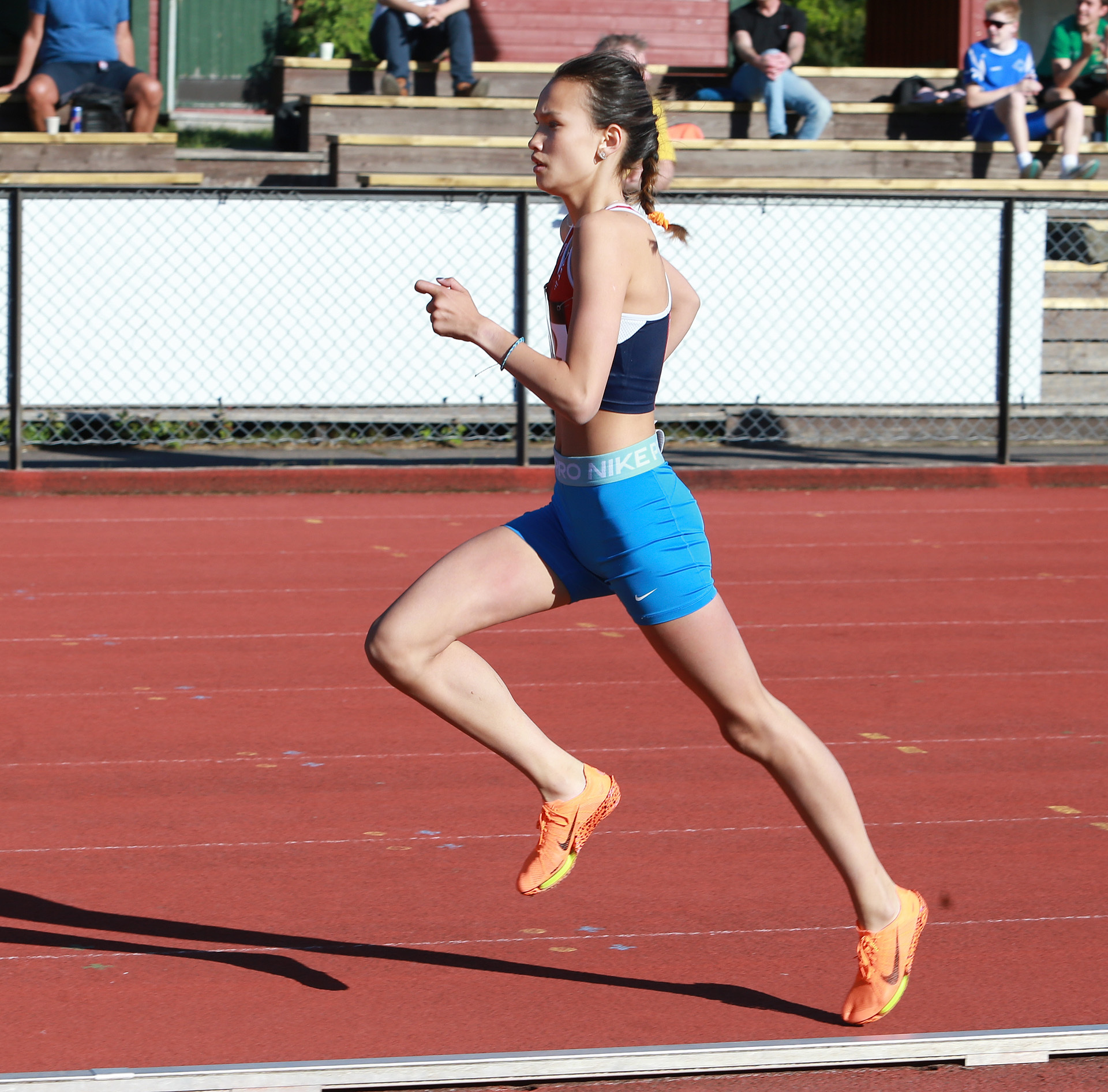 Mai_Stroem-Andersen_i_steget_paa_1500m_AZ3T2742.jpg