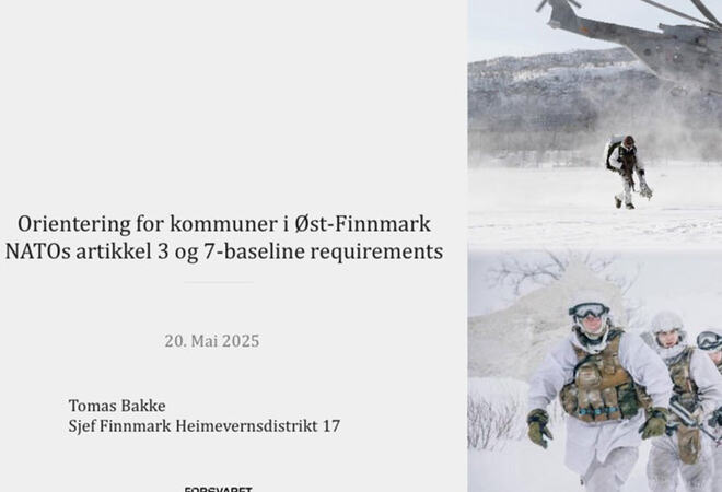 Plakat: Orientering om totalforsvar. Bilder av soldater og et helikopter