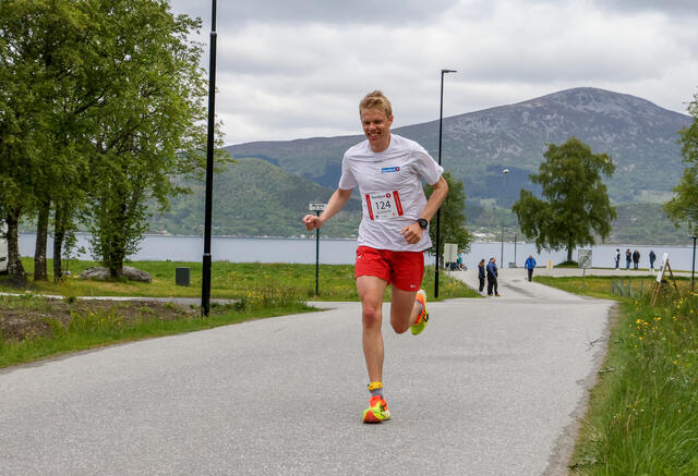 Sjur Haug nærmer seg mål. Foto: Martin Hauge-Nilsen