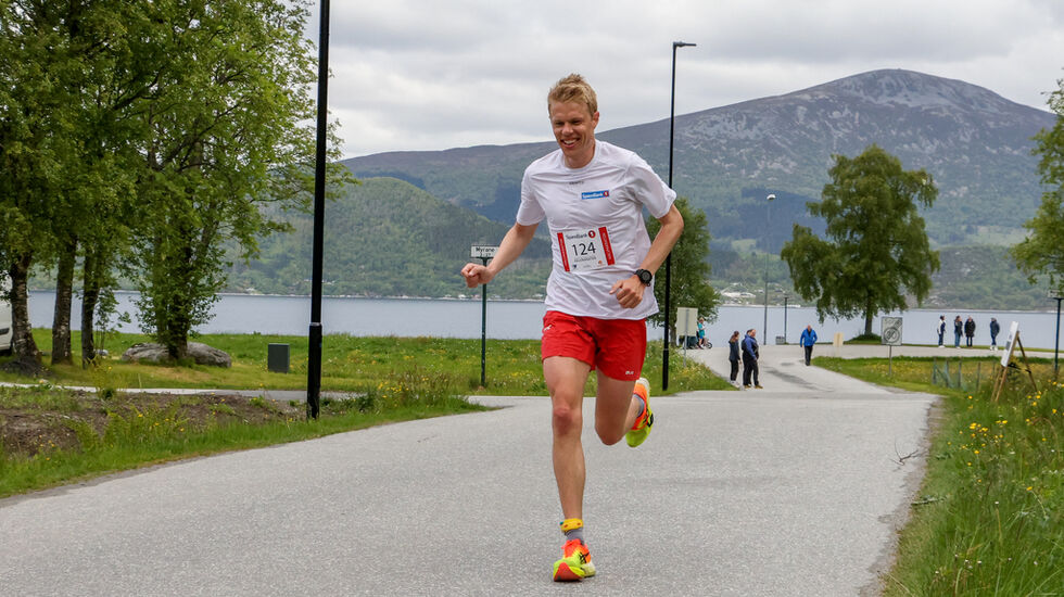 Sjur Haug nærmer seg mål. Foto: Martin Hauge-Nilsen