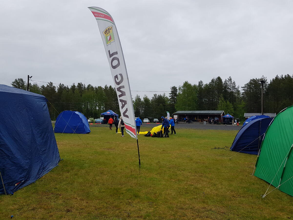 Samlingsplass med klubbtelt
