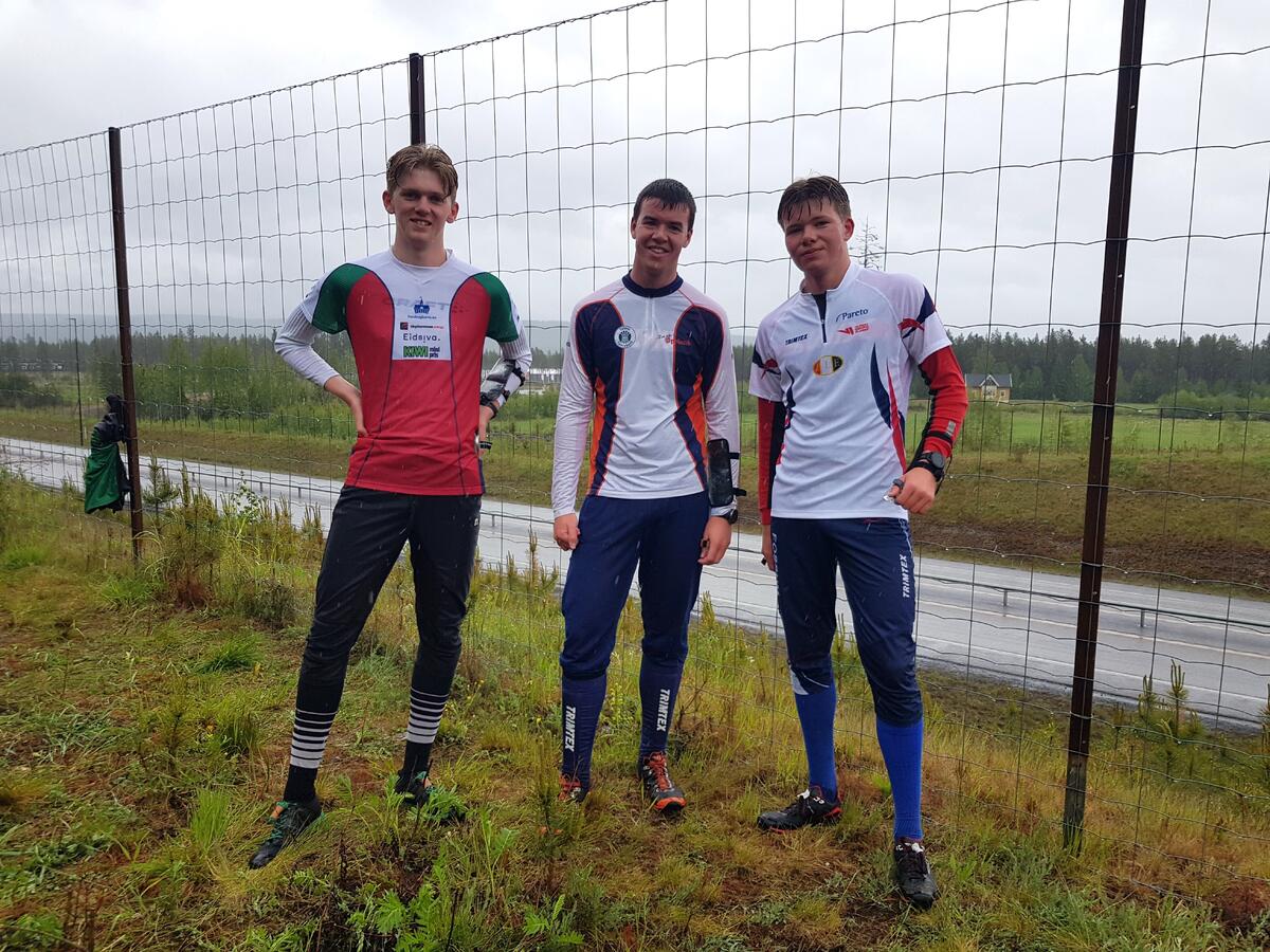 Tre juniorgutter før start vinner H17-20 tv Magnus Svaland Dale