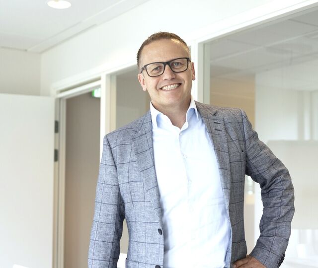 Sterke fagmiljøer og tydelige utviklingsmuligheter er det som virkelig tiltrekker talenter – ikke flotte ord i stillingsannonsen. (Foto: Thor Nielsen/SINTEF)