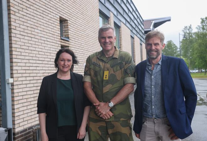 Monica Nielsen, generalmajor Lars Lervik og Jo Inge Hesjevik