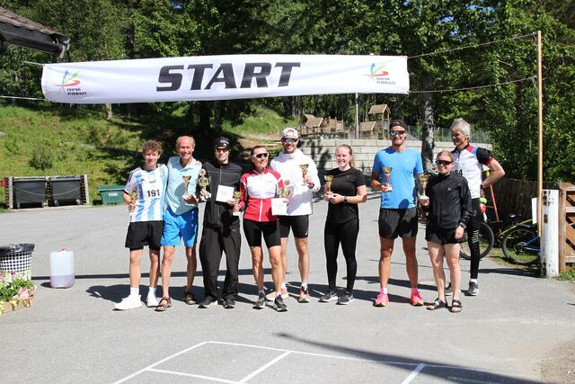 Klassevinnere fra Kleivane Rundt 2024. Foto: Helge Fuglseth