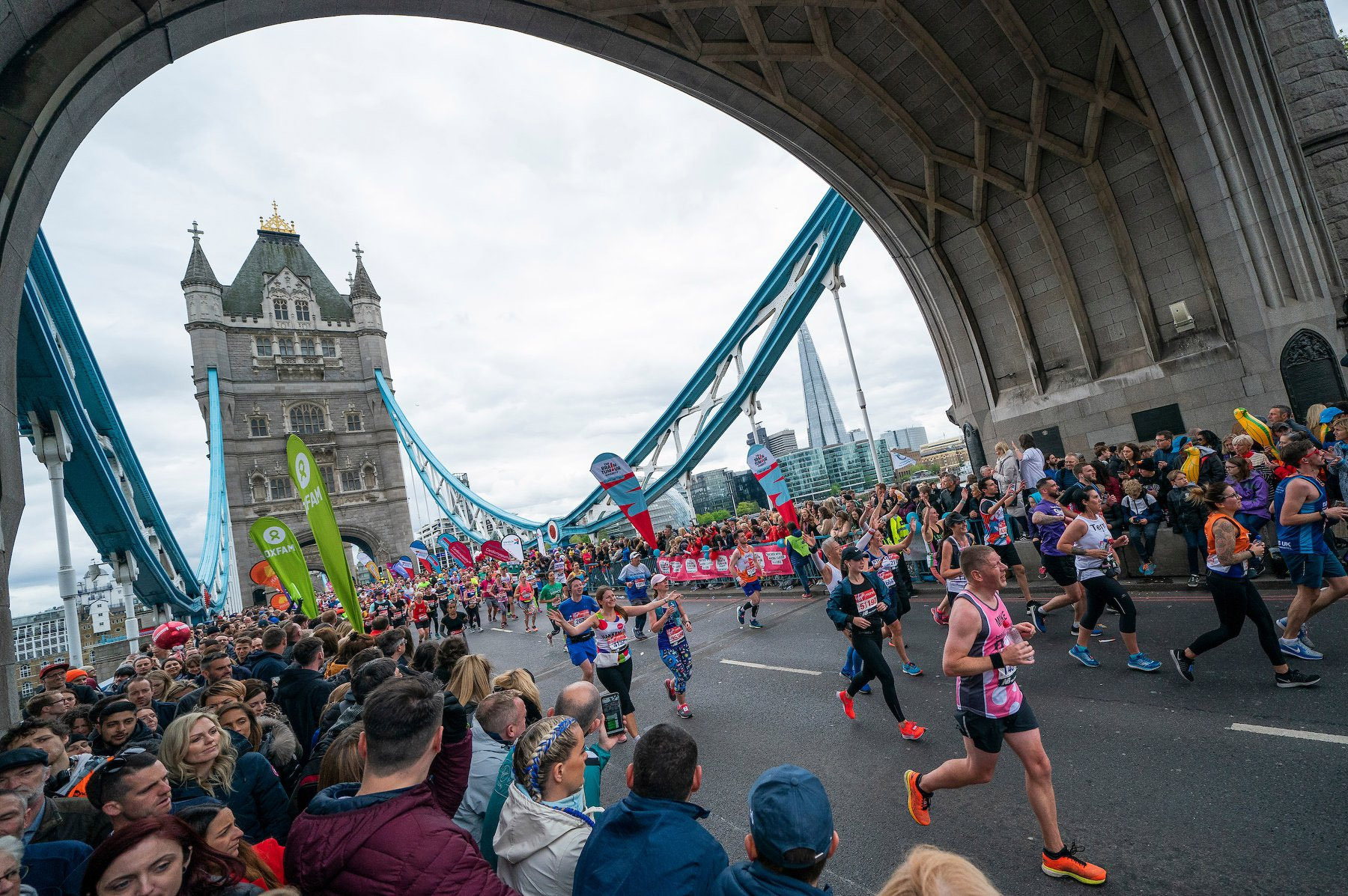 Det er løpefeber, og mange flere maratonløp enn det som hver vår foregår i London, blir fort utsolgt. (Foto: London Marathon)