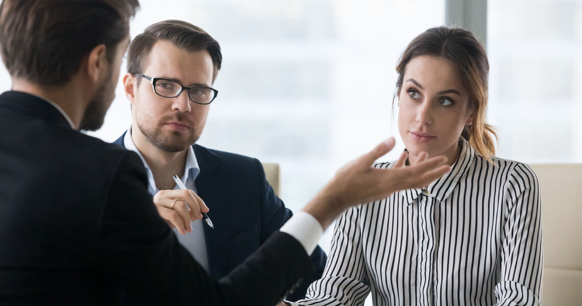 Når lederen lærer seg å lese rommet, kan problemer fanges opp før de vokser seg store. (Foto: Istock.com)