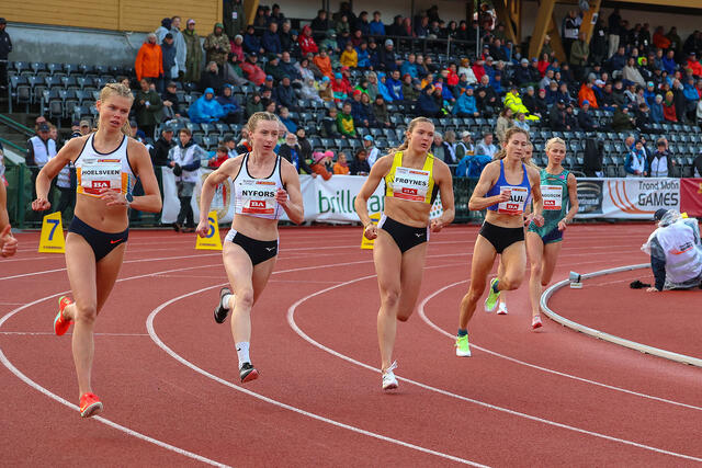 Det er et høyt nivå på mange norske 800-meterløpere. På Trond Mohn Games fikk de testet ut formen mot hverandre og seg selv. (Alle foto: Arne Dag Myking)