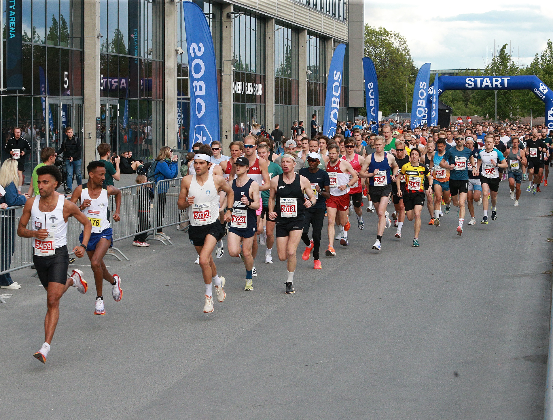 Start_10km_Senay_Fissehatsion_nr2_fra_start_AZ3T5726.jpg