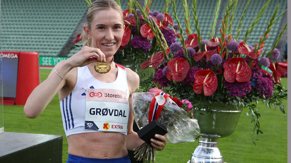 Bislettmedaljen: Denne høythengende medaljen burde Karoline fått for lenge siden. (Foto: Kjell Vigestad)