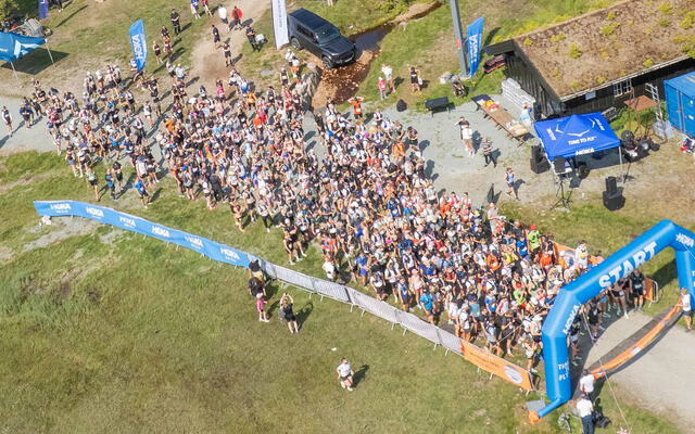 820 løpere deltok i første utgave av HOKA Norefjell Trail. (Foto: Léo Roussel)