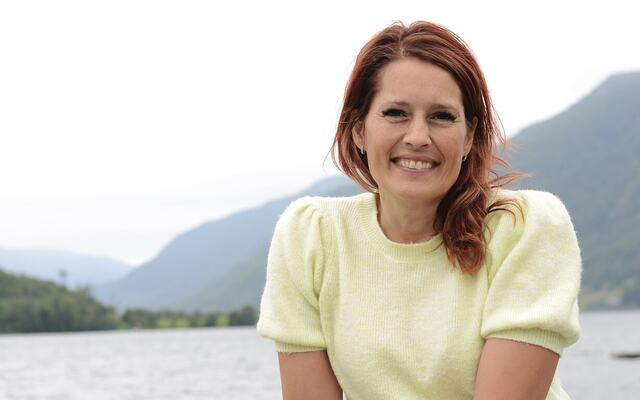 Egenomsorg er ikke en pause fra lederskap – det er en forutsetning for å stå støtt når det stormer. (Foto: Omega design, Astrid Eidhammer Hjelmeland)