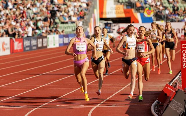 Ingeborg Østgård var igjen den mest spurtsterke på oppløpet, som her under Bislett Games 12. juni. (Foto: Sylvain Cavatz)