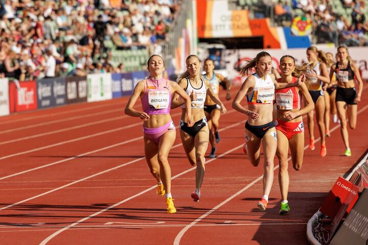 Ingeborg Østgård var igjen den mest spurtsterke på oppløpet, som her under Bislett Games. (Foto: Sylvain Cavatz)
