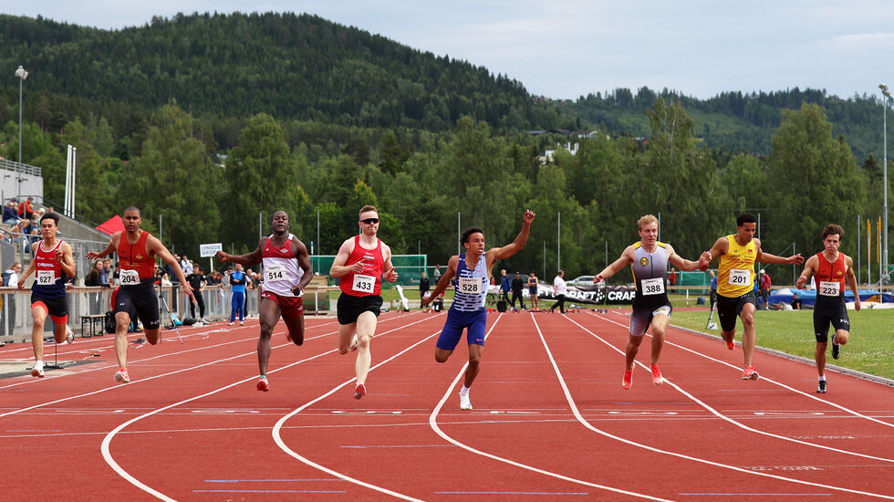 Det var stor deltakelse i sprintkonkurransene under Lillehammerlekene. 100 meter senior ble vunnet av Benjamin Altmann Opuama (528) fra Ski IL på den sterke tiden 10,42 foran Edem Schaanning Agbo (204) fra BUL IL. 