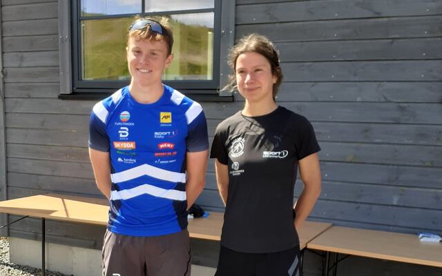 Totalvinnerne i Lundehøgda Opp 2025: Oskar Lockert Skjold og Anne-Sofie Pollestad. (Foto: Anne Storslett)