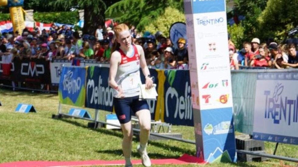 Sigrid Haugskott løp Norge inn til 5. plass på sprintstafetten i junior VM. Foto: Norsk orientering