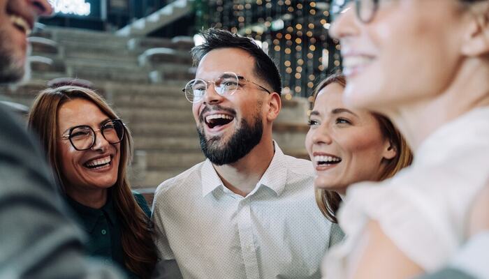 Motiverte medarbeidere trenger mer enn mål – de trenger mening, eierskap og retning. (Foto Istock.com)