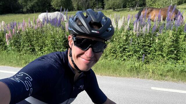 Jarle Marvik brukte ikke opp alle (heste)kreftene her i søndagens everesting siden han hadde noen igjen til å toppe Kongsvingerkarusellen søndag. (Foto: privat)